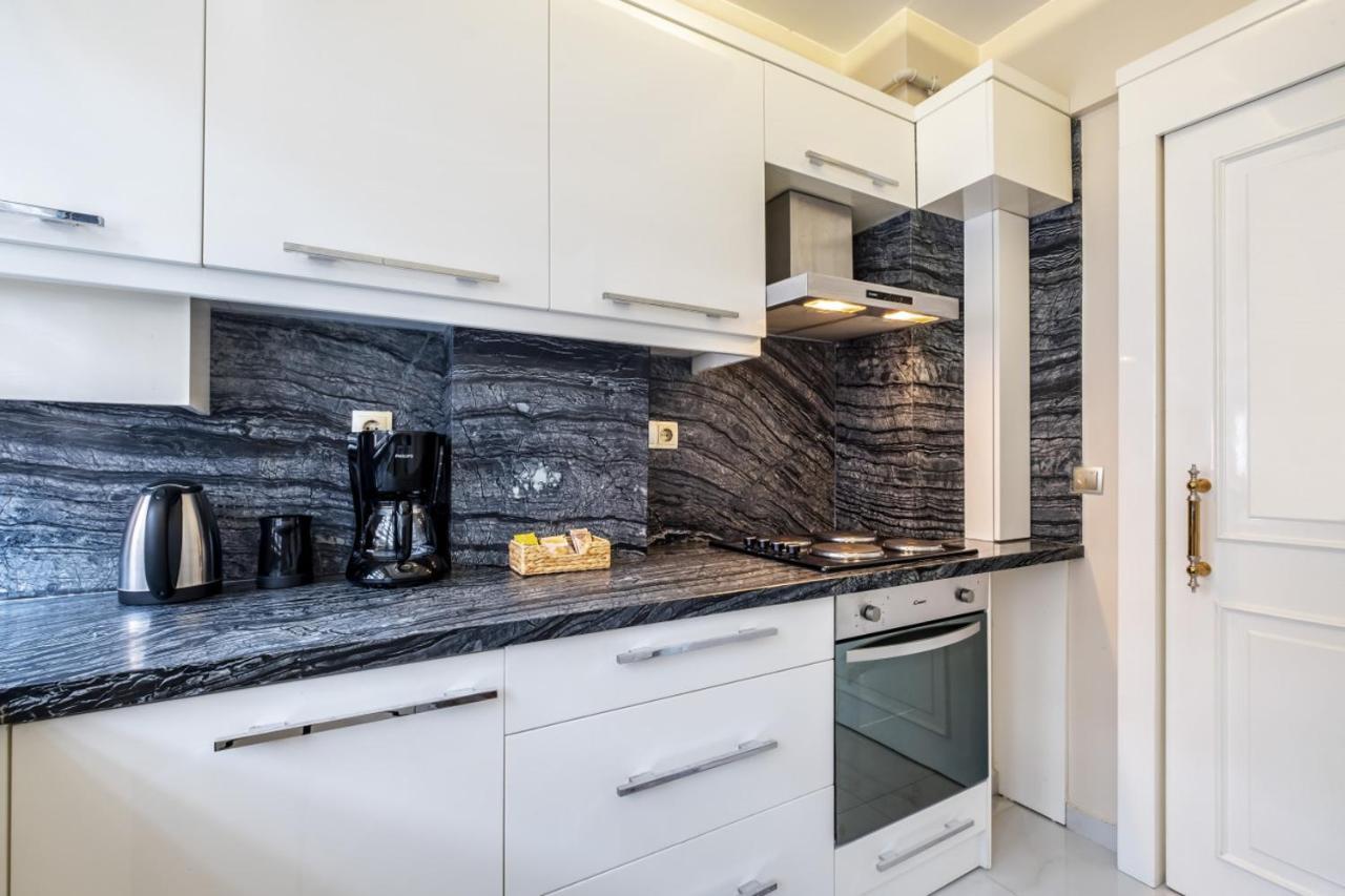 Captivating Flat With Balcony Near Besiktas Pier Apartment Istanbul Luaran gambar