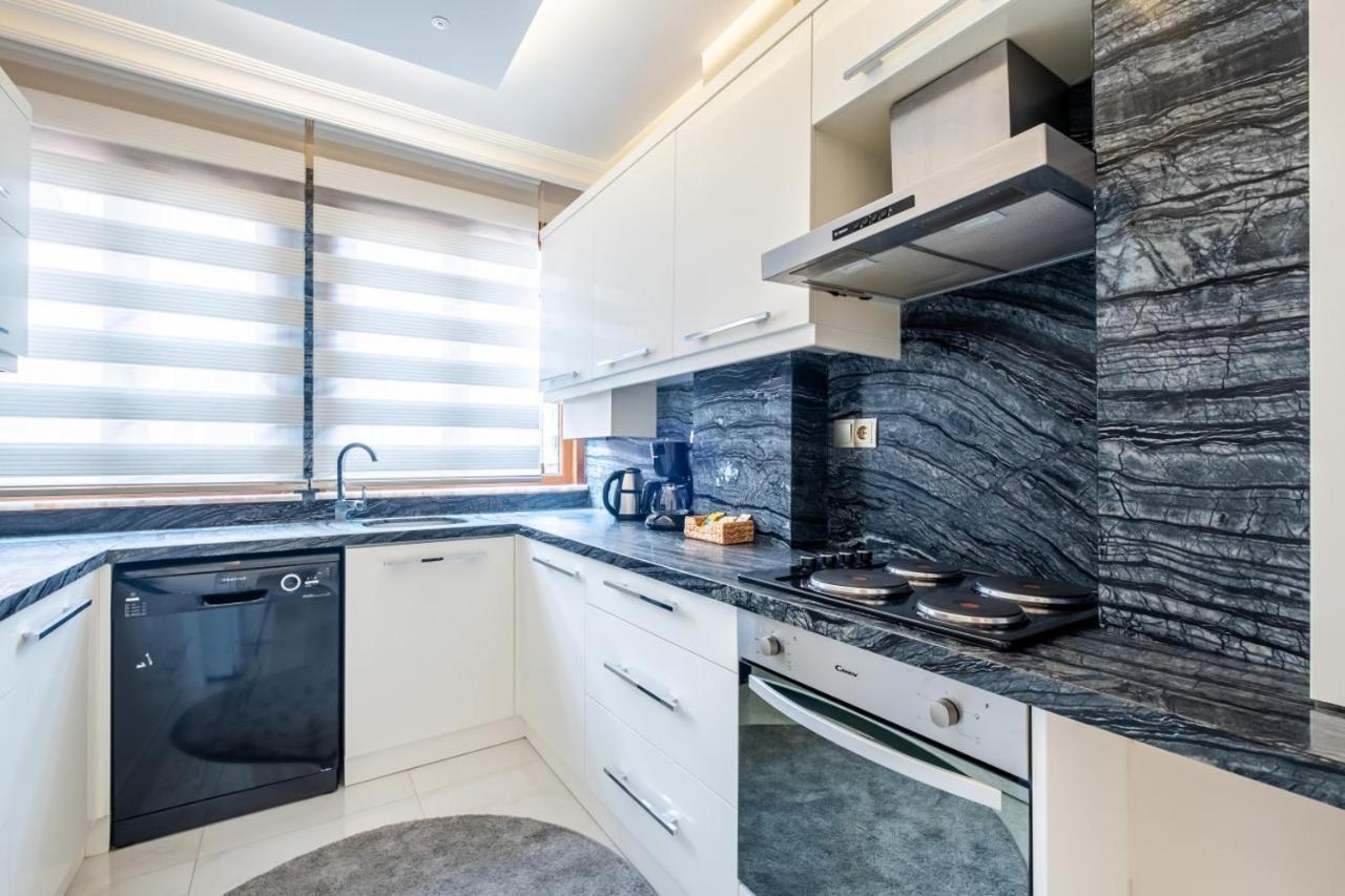 Captivating Flat With Balcony Near Besiktas Pier Apartment Istanbul Luaran gambar